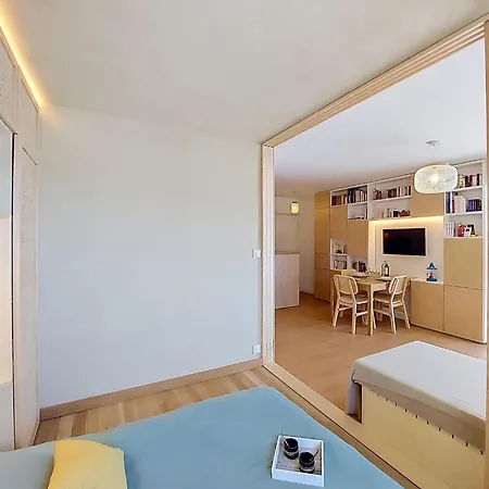 Claire-5 By Interhome Appartement